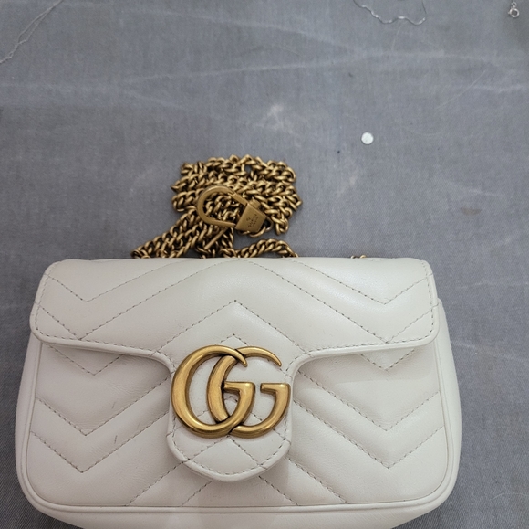 Gucci White Crossbody Bag with Gold Accents - Picture 9 of 10